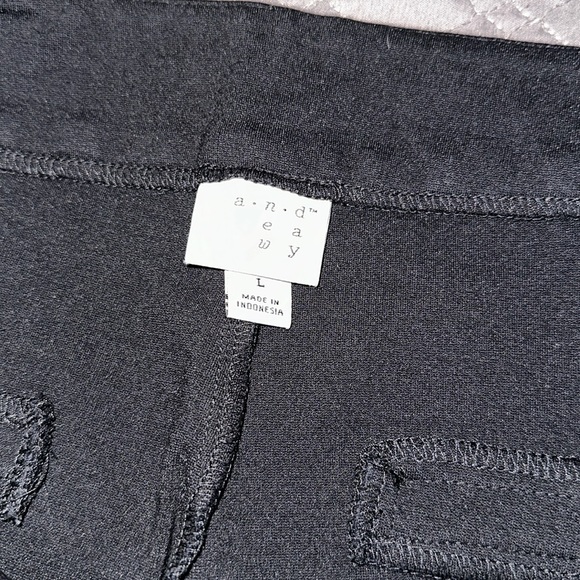 A•New•Day Women's Black High Waisted Jeggings with Side Zipper - Picture 5 of 5